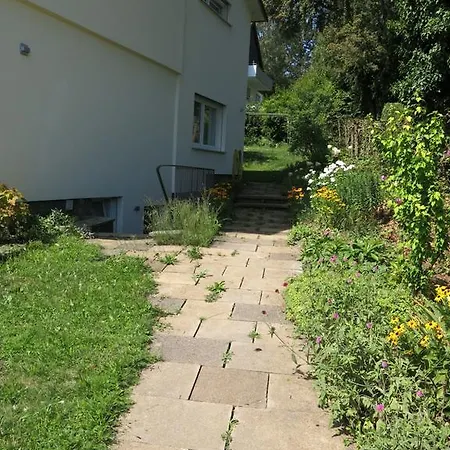 Zentrales 2-zimmer Daire *